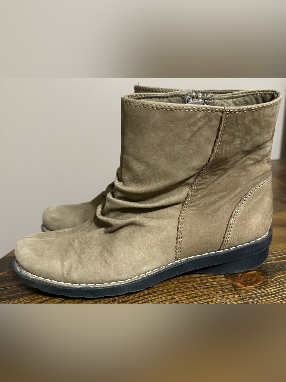 Clarks Taupe Suede Ankle Boots. size 7.5. Excellent condition.
